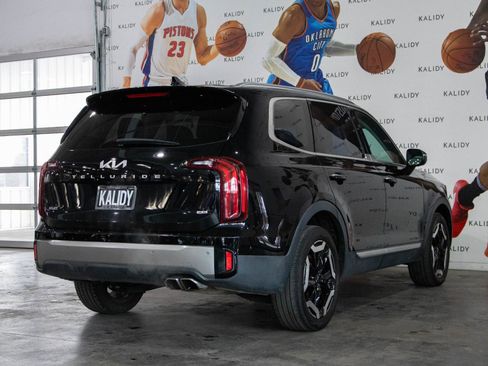 Used 2025 Kia Telluride S AWD/4WD image 27