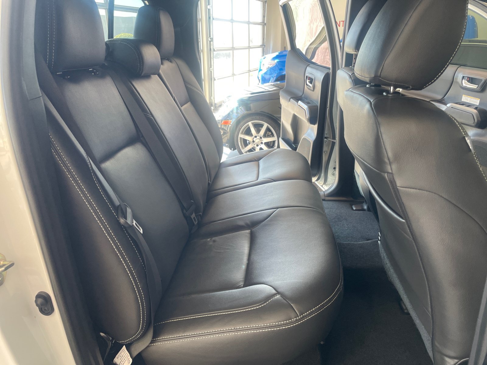 Used 2020 Toyota Tacoma TRD Off-Road AWD/4WD image 18