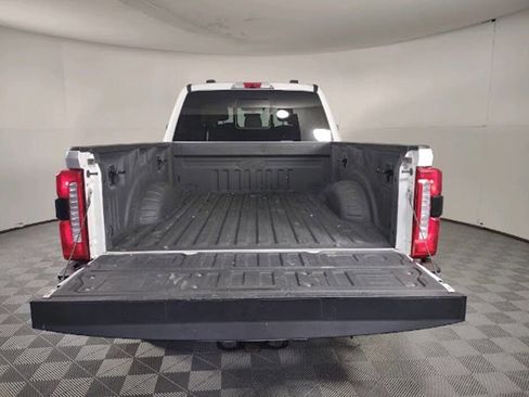 Used 2023 Ford F250 Lariat w/ Chrome Package AWD/4WD image 7