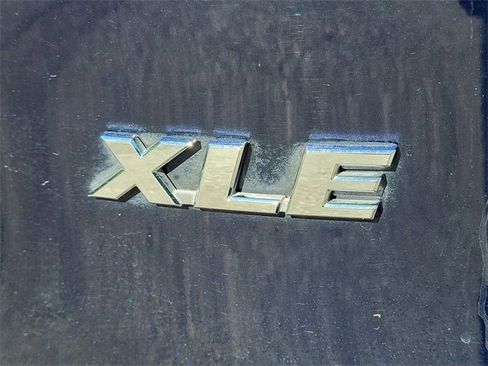 Used 2023 Toyota RAV4 XLE Premium image 29