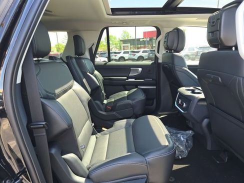 New 2026 Ford Expedition Max Platinum AWD/4WD image 18