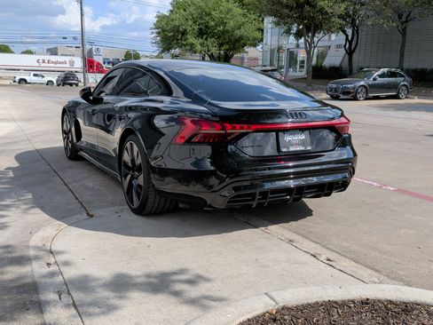 Used 2023 Audi e-tron GT Prestige w/ Prestige Package image 8