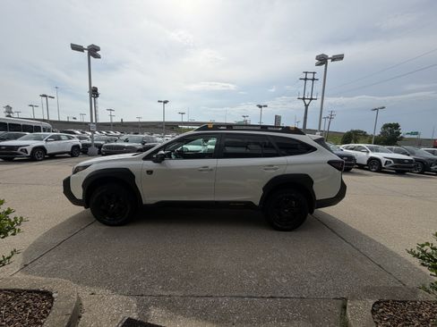 Used 2025 Subaru Outback Wilderness AWD/4WD image 17