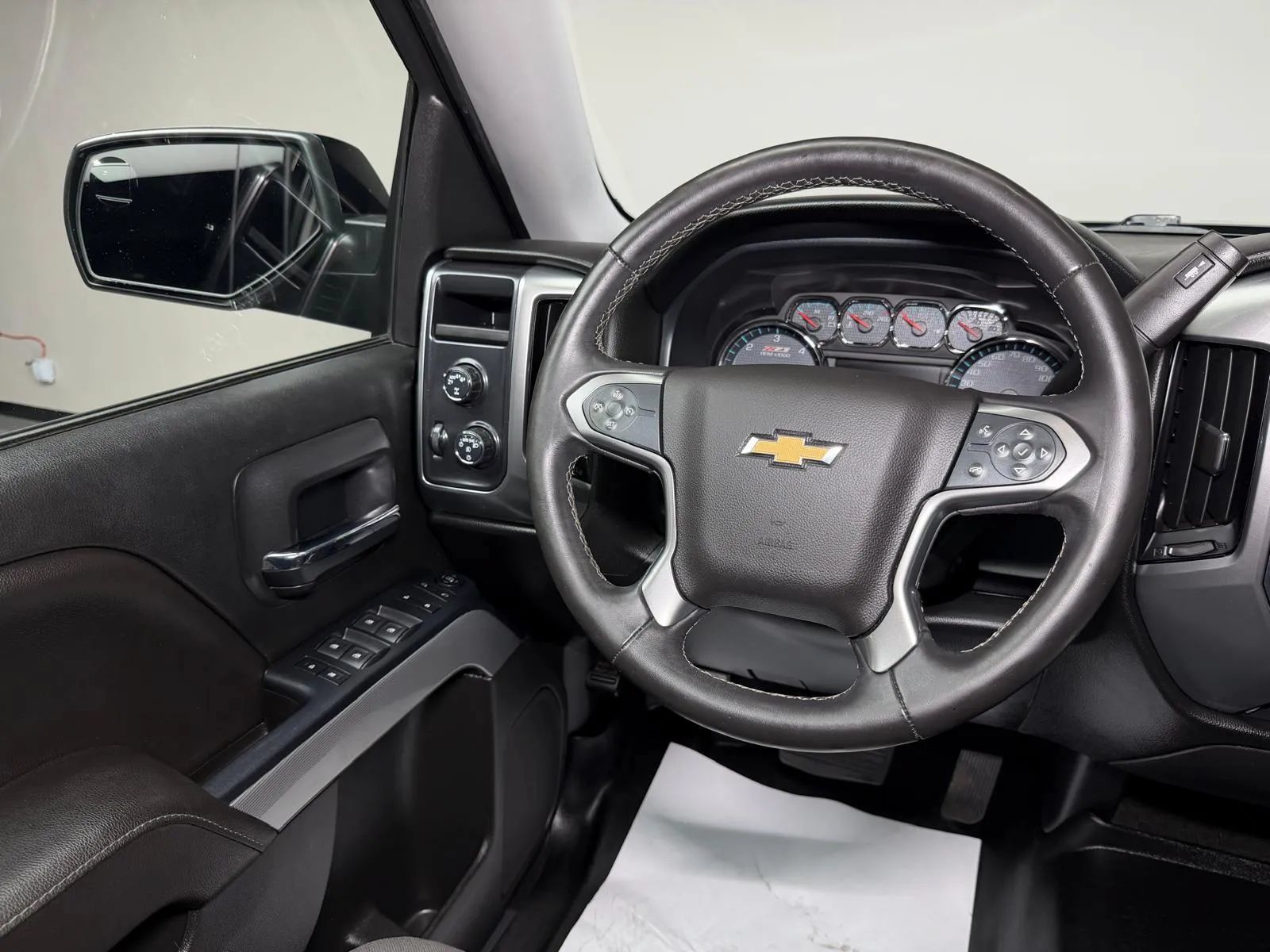 Used 2017 Chevrolet Silverado 1500 LT w/ Texas Edition AWD/4WD image 21