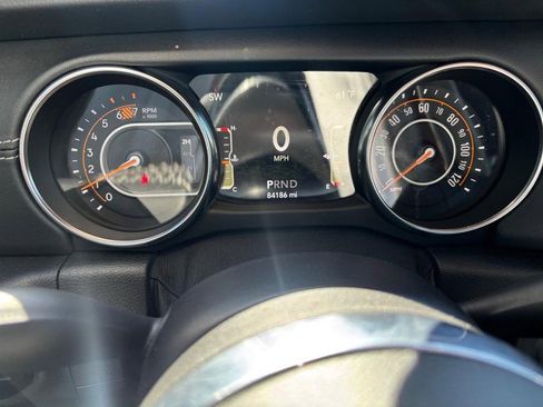 Used 2020 Jeep Wrangler Unlimited Sahara w/ Uconnect 4C Nav & Sound Group AWD/4WD image 22