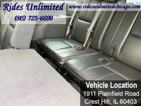 Used 2013 Chevrolet Suburban LT w/ Luxury Package AWD/4WD image 24