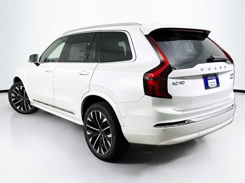 Used 2026 Volvo XC90 B6 Plus w/ Protection Package Premier AWD/4WD image 6