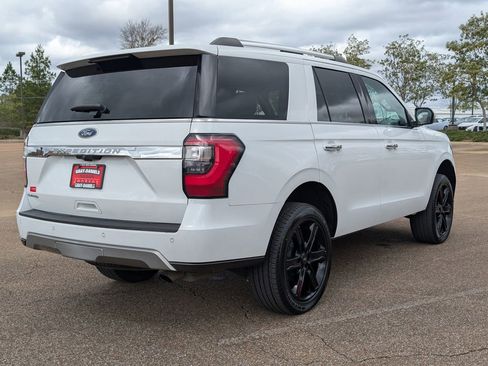 Used 2020 Ford Expedition Limited image 4