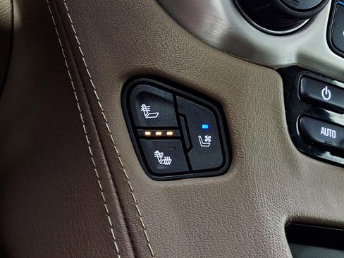 Used 2017 GMC Yukon SLT w/ Open Road Package RWD image 16