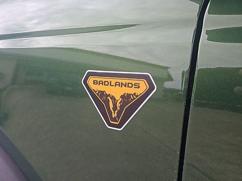 Used 2023 Ford Bronco Badlands image 26