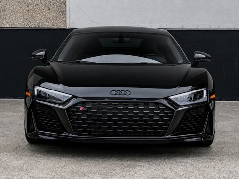 Used 2021 Audi R8 V10 RWD image 4