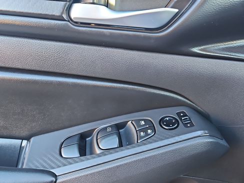 Used 2022 Nissan Altima 2.5 S image 7