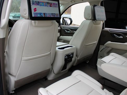 Used 2023 GMC Yukon Denali image 12