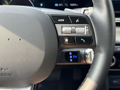 Used 2025 Hyundai Ioniq 5 SE RWD image 9