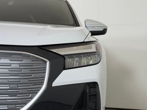 Used 2023 Audi Q4 e-tron Premium Plus w/ Premium Plus image 11