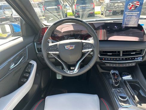 New 2026 Cadillac CT5 V Blackwing w/ Carbon Fiber 2 Package RWD image 13