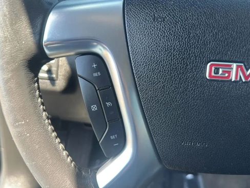 Used 2015 GMC Acadia SLE FWD image 25
