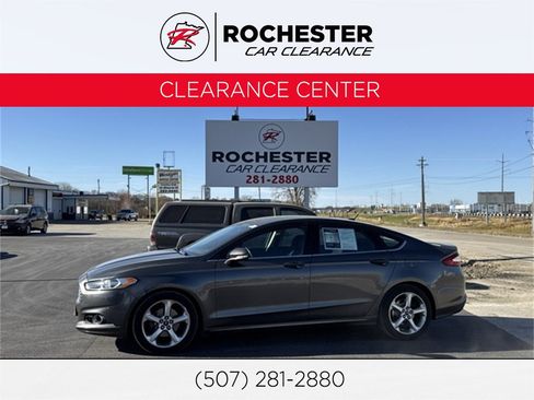 Used 2015 Ford Fusion SE w/ Equipment Group 201A image 1