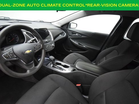 Used 2023 Chevrolet Malibu LT FWD image 9