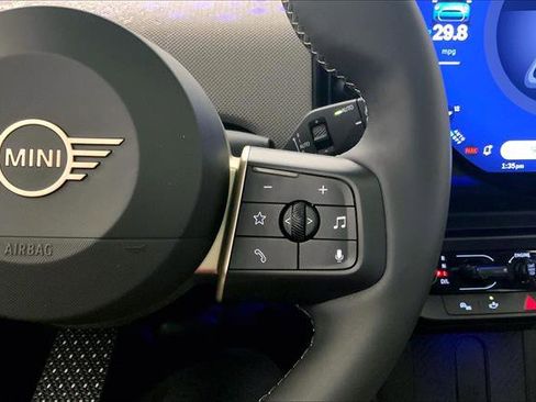 Certified 2025 MINI Cooper S image 19