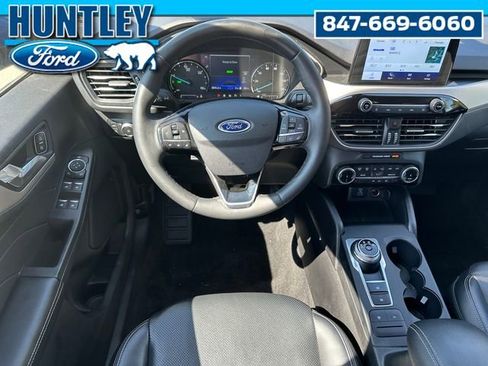 Used 2022 Ford Escape SEL w/ Class II Trailer Tow Package image 15