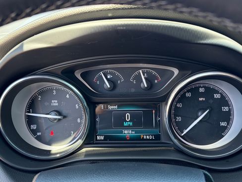 Used 2019 Buick Envision Essence w/ LPO, Active Package FWD image 23