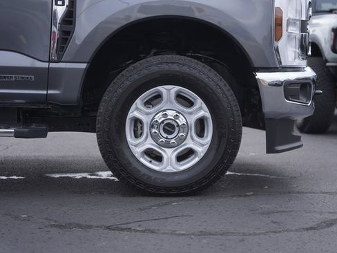 Used 2025 Ford F350 XLT w/ 360-Degree Camera Package image 4