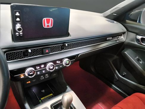 Used 2024 Honda Civic Type R image 19
