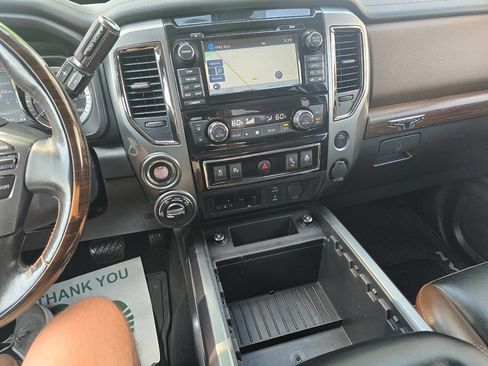 Used 2018 Nissan Titan Platinum Reserve w/ Platinum Utility Package AWD/4WD image 29