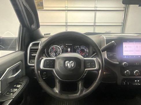 Used 2022 RAM 2500 Big Horn AWD/4WD image 6