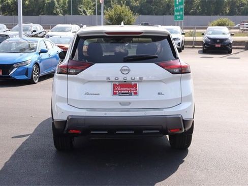 Certified 2024 Nissan Rogue SL w/ SL Premium Package image 6
