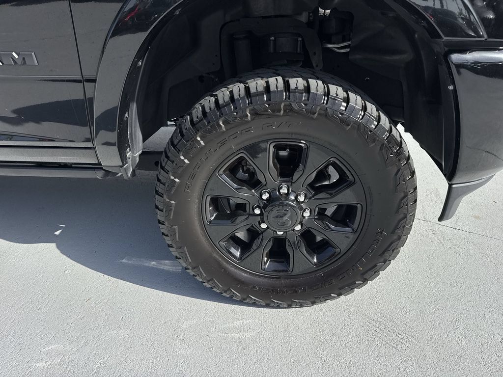 Used 2022 RAM 2500 Limited AWD/4WD image 57