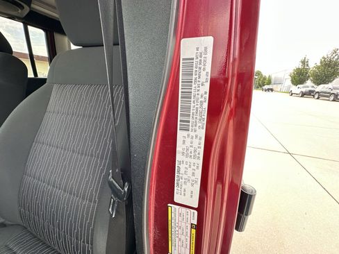 Used 2012 Jeep Wrangler Unlimited Sport AWD/4WD image 29