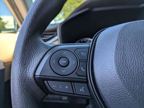 Certified 2022 Toyota RAV4 XLE w/ Convenience Package image 27