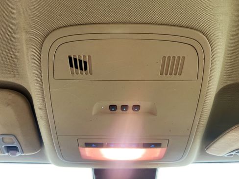 Used 2011 Buick LaCrosse CXL image 22