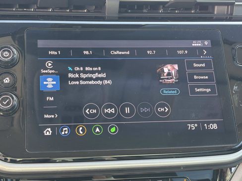 Used 2022 Chevrolet Bolt EUV Premier w/ Sun & Sound Package image 13