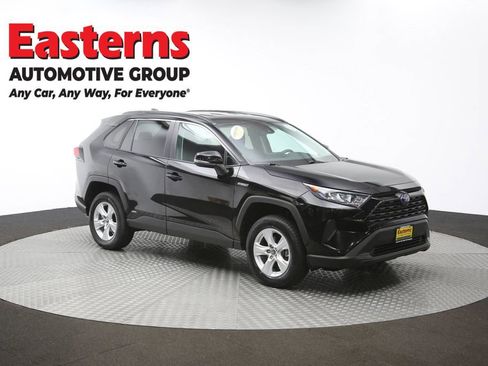 Used 2021 Toyota RAV4 LE image 47