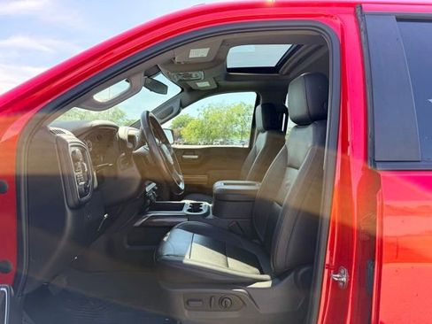 Used 2021 Chevrolet Silverado 1500 LT Trail Boss w/ Convenience Package II AWD/4WD image 7