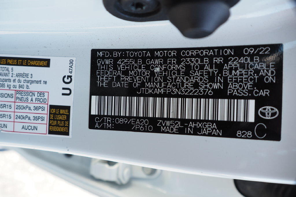 Used 2022 Toyota Prius Prime XLE FWD image 29