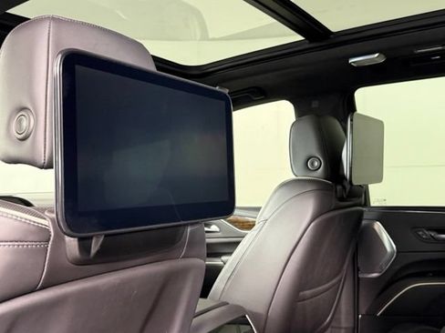 Certified 2024 Cadillac Escalade Sport Platinum w/ LPO, ONYX Package AWD/4WD image 27