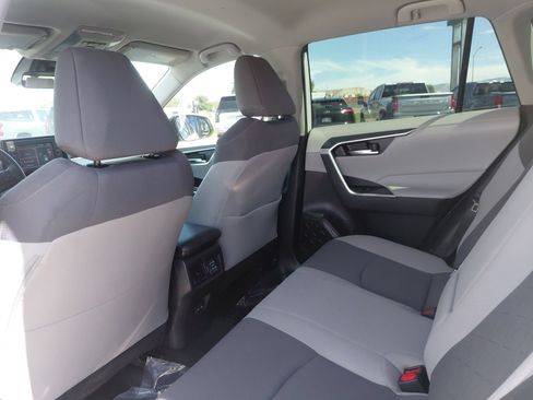 Certified 2022 Toyota RAV4 XLE AWD/4WD image 22