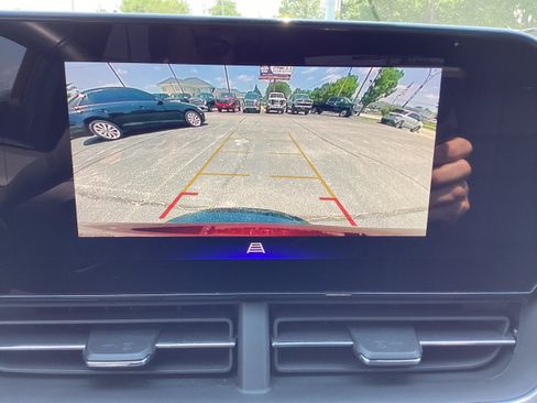 Used 2024 Chevrolet Trax ACTIV w/ Sunroof Package FWD image 23