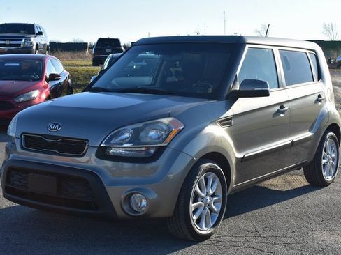 Used 2013 Kia Soul + w/ Audio Pkg image 5