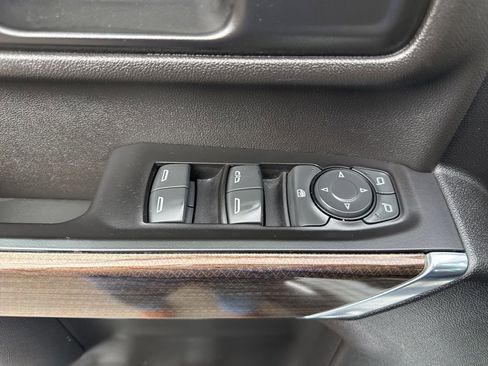 Used 2022 Chevrolet Silverado 2500 LT w/ Convenience Package image 27