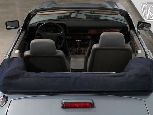 Used 1990 Jaguar XJS V12 Convertible RWD image 32