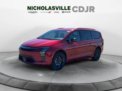 New 2027 Chrysler Pacifica Select