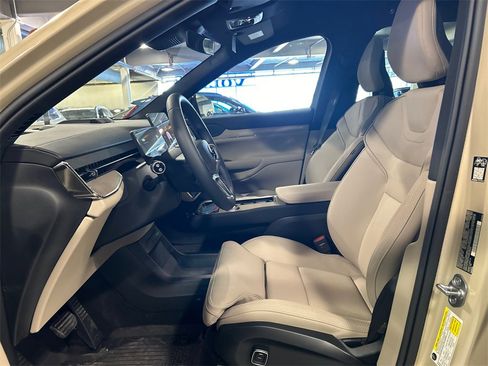 New 2025 Volvo EX90 Plus image 10