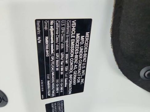 Used 2024 Mercedes-Benz GLE 450e 4MATIC w/ AMG Line Exterior image 64