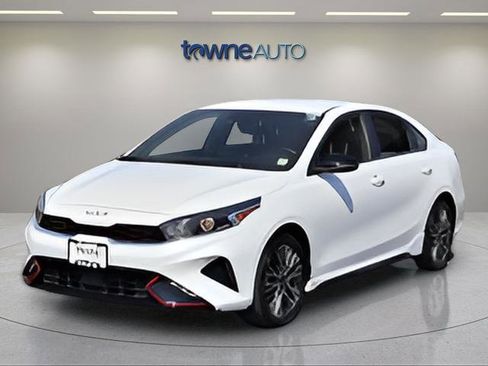 Used 2024 Kia Forte GT-Line FWD image 3