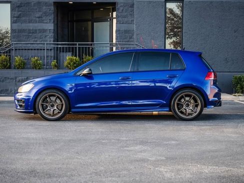 Used 2015 Volkswagen Golf R 4Motion image 11